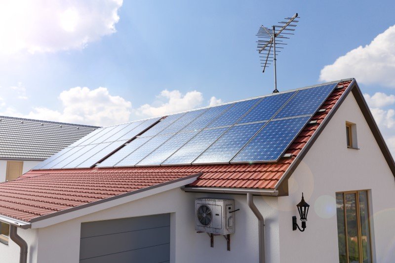Homes with solar sell for more than homes without 